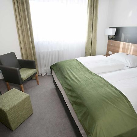 Hotel Kern Garni Walddorf  Экстерьер фото